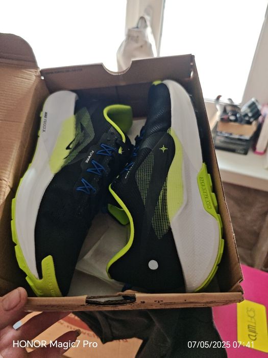 Продам кроссовки Nike.