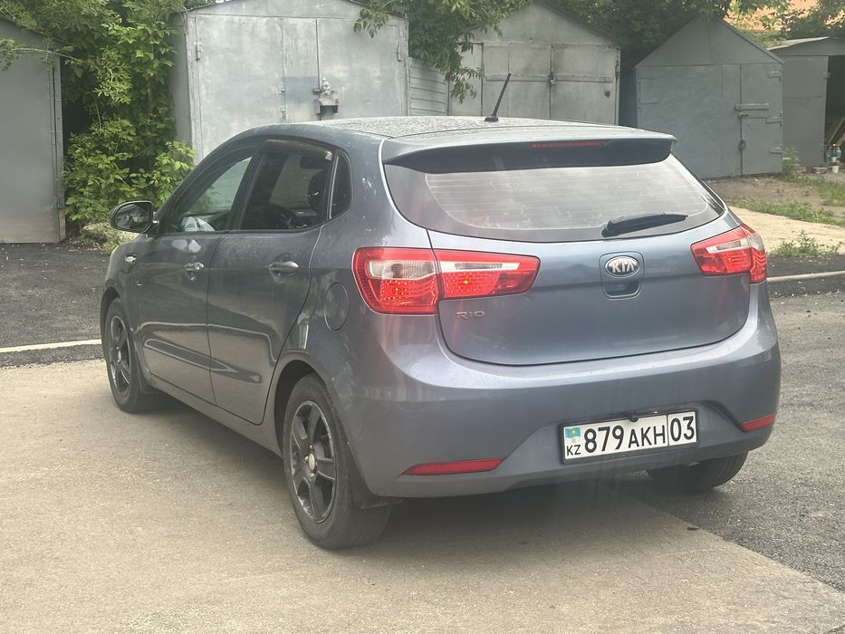 Продам Киа Рио 2013 год