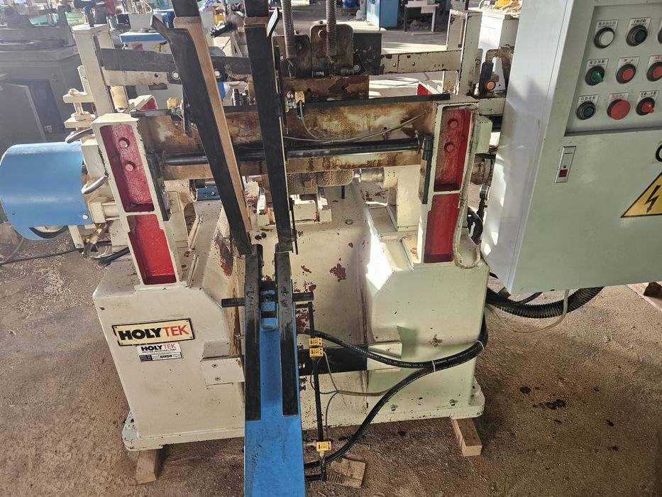 Автоматичен копирен струг за дървени крачета