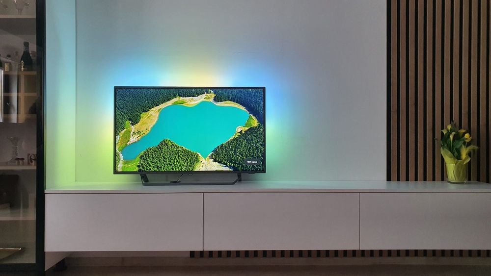 Vând TV Philips 43PUS7303/12 – 4K UHD, Ambilight, Android TV

Se vinde televizor Philips 43PUS7303/12, diagonală 108 cm (43”), în stare foarte bună, p
