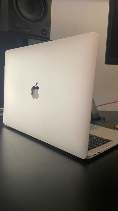 Macbook Air M1 8GB 256SSD