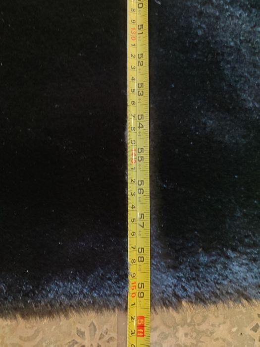 Нов плюшен черен килим