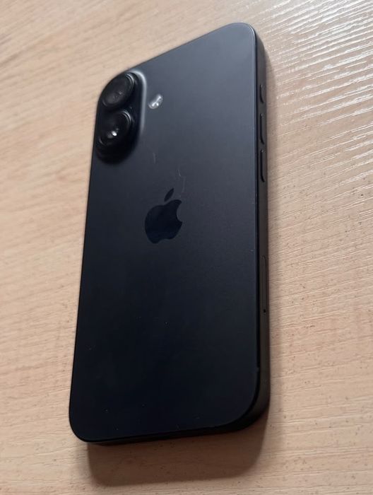 iPhone 16 айфон 256Гб чёрный 96% АКБ