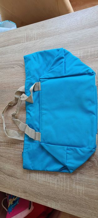 Различни чанти - бялата с цвете се подарява