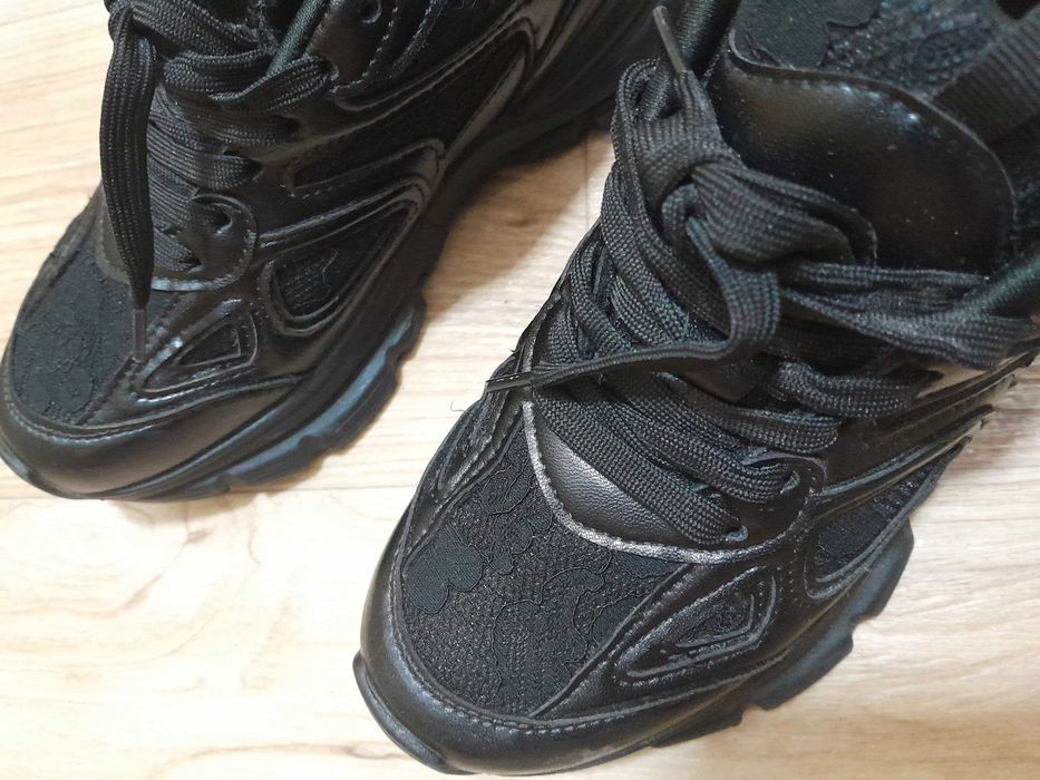 Маратонки за момиче