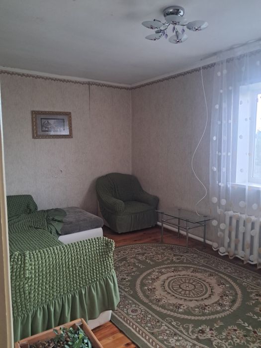 Сдам комнату в Заречном женскому полу. Комната большая мебелированная
