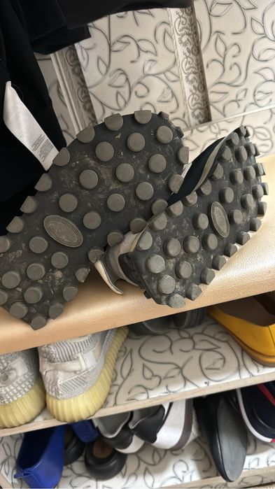 Продам кроссовки