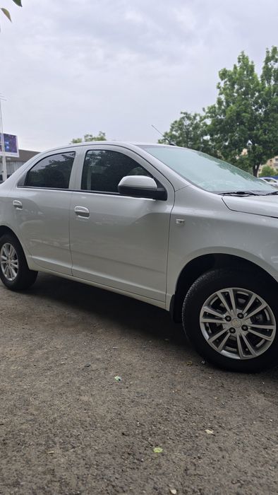 Chevrolet Cobalt 2025 — 5