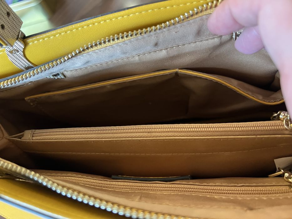 Нова Жълта Дамска чанта