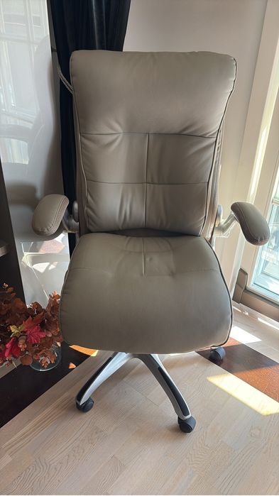 Scaun birou imitatie piele gri