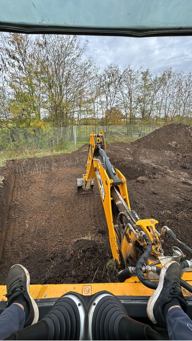 Inchiriez Buldoexcavator