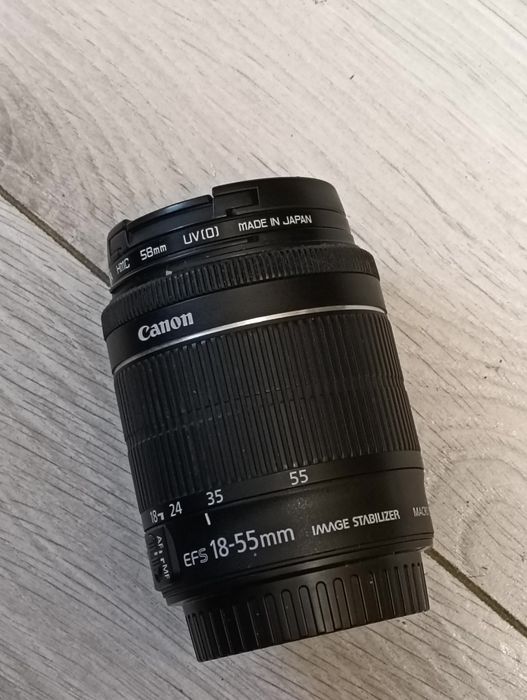Se vând următoarele aparate foto Canon