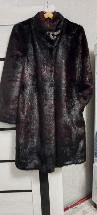 Продаются пальто Пекинский и шуба ручная работа профессинальная