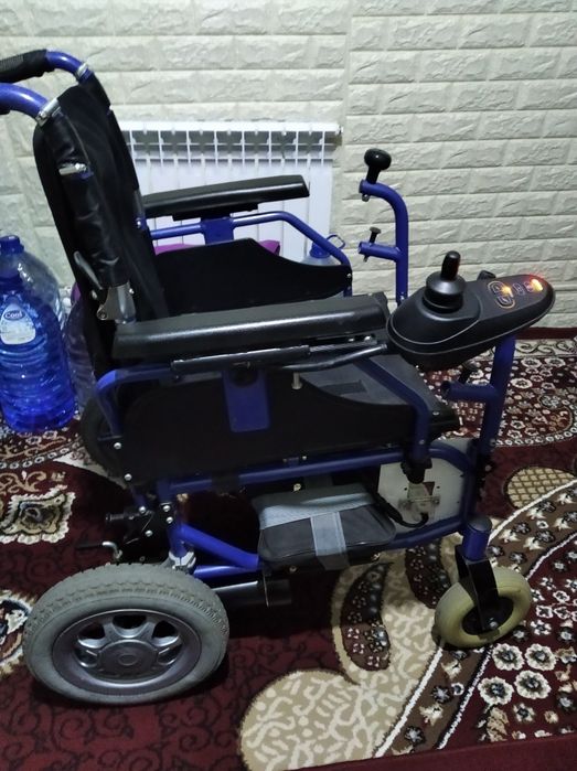 Электронный инвалидный коляска.3 дона бор