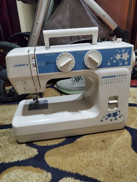 Швейная машинка электронная