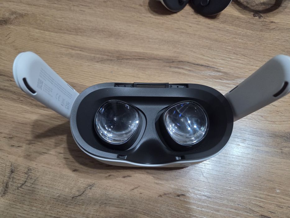 Продам VR очки Meta Quest 3S 128Gb