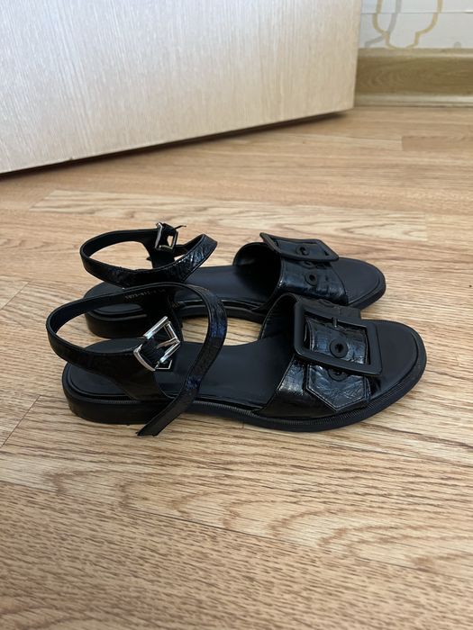 8 пар обуви за 20000