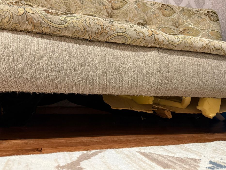 Отдам диван даром самовывоз