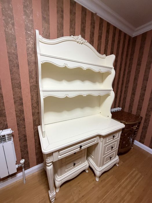 Продам писменный стол