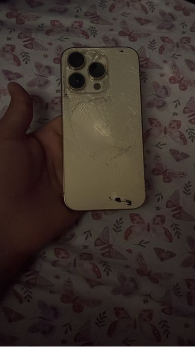 Vand iphone 14 pro sau schimb