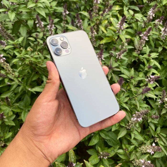 iPhone 12 Pro 128 Gb zor holatda