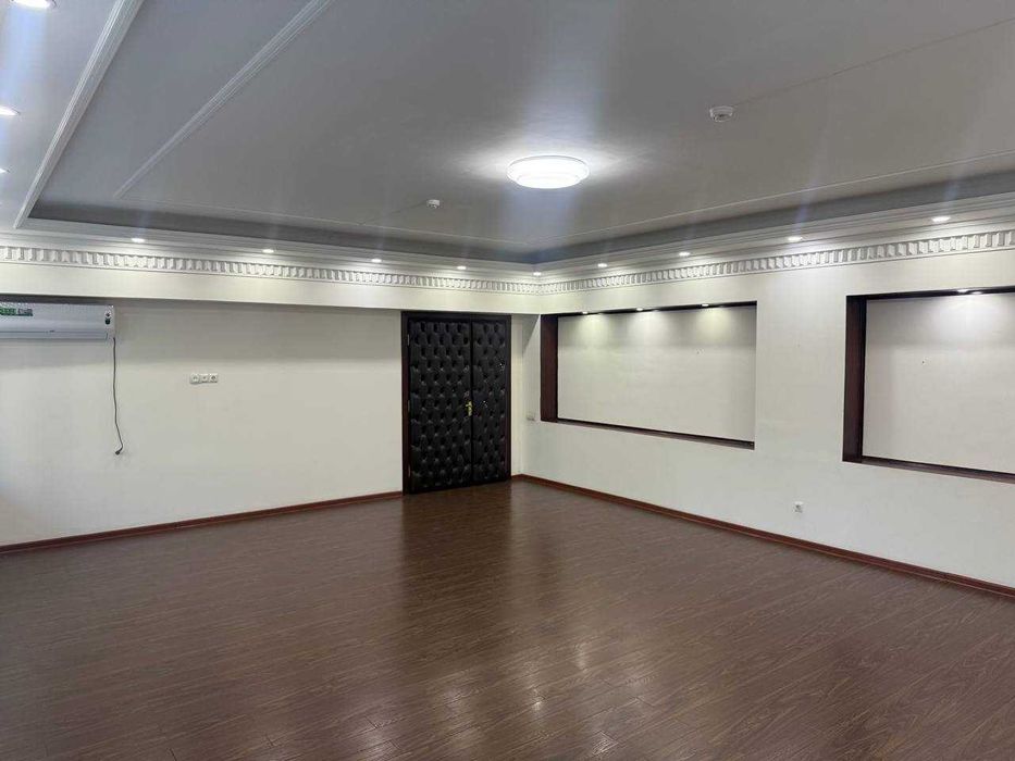 Сдается просторный офис 110 м² в центре города