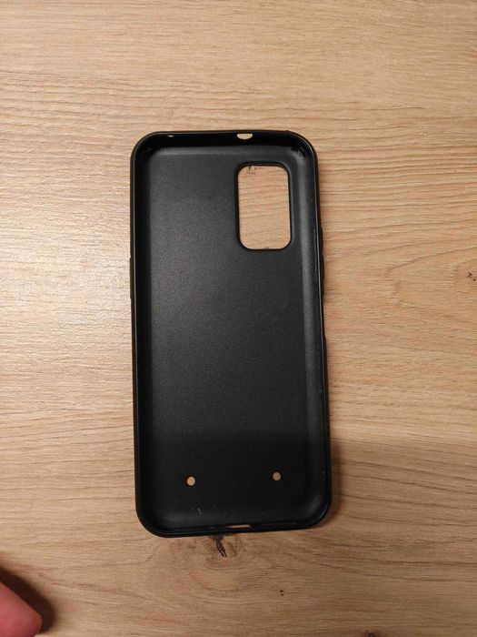 Продавам Nokia XR21