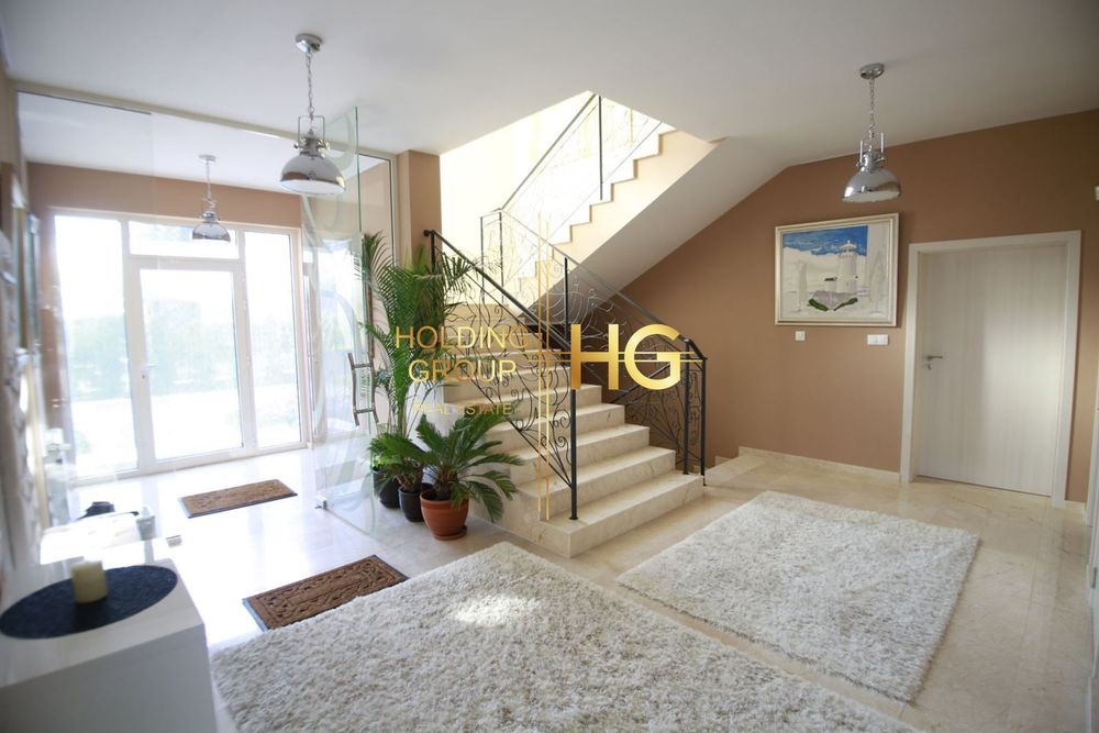 Продава се Къща в Варна, м-т Траката - 800 кв.м за 2150 €/кв.м - Снимка #6