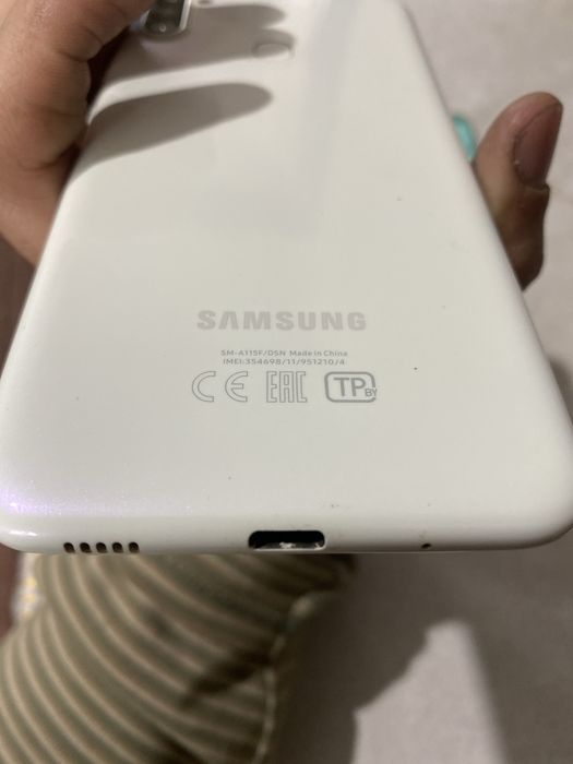 Продам телефон.