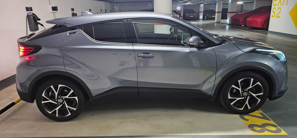 Toyota C-HR 2.0 VVT-i Dynamic (184CP) - Hybrid - Automata (e-CVT)