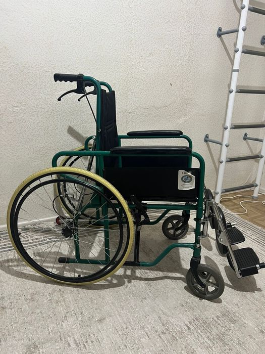 Инвалидная коляска