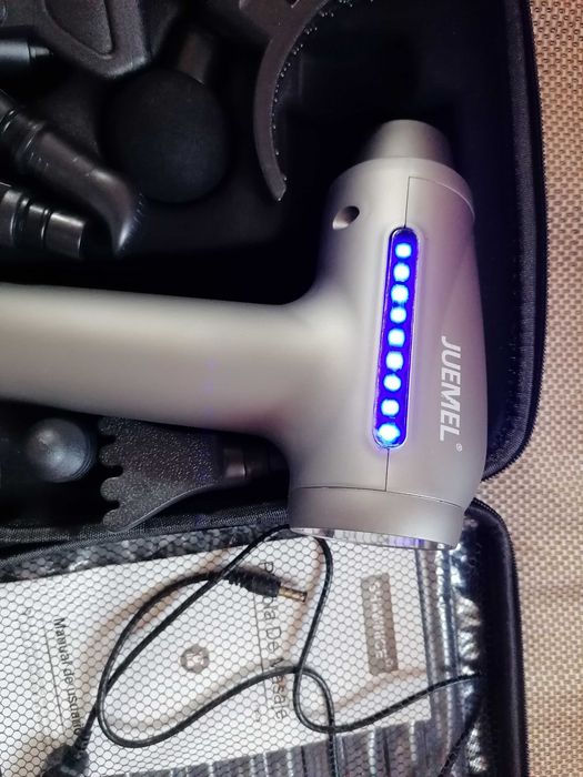 Масажор, 10 накрайника, 30 скорости, презареждаема батерия