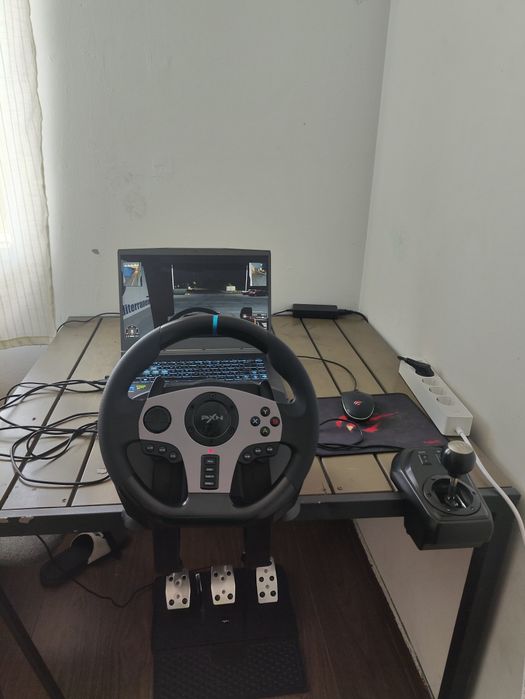 Vând Volan PXN V9 perfect funcțional