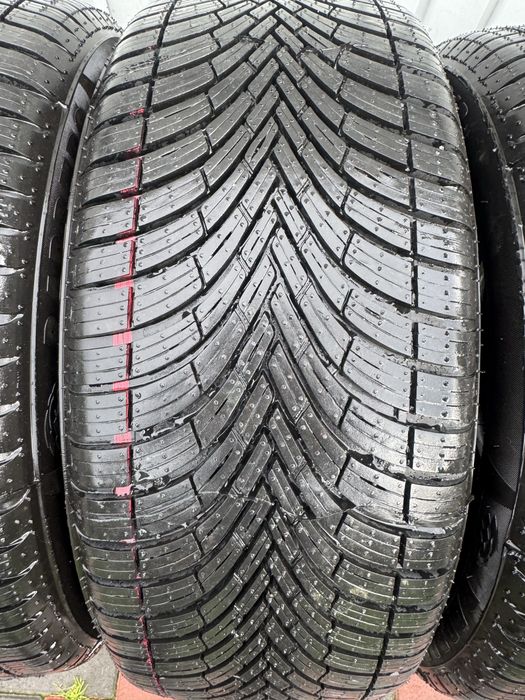 Vând Cauciucuri noi nouțe 225/50 R17
