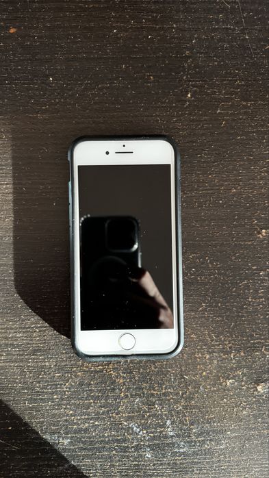 Iphone 8 rose 90% baterie