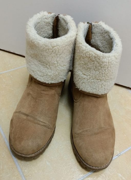 Ghete dama maro cu blana