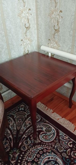 Продается стол стул 12 шт и столик