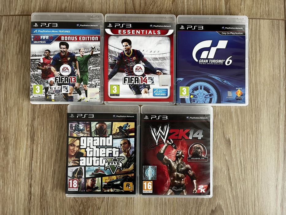 PlayStation 3 Super Slim 500GB – комплект с 4 оригинални джойстика и 5 игри