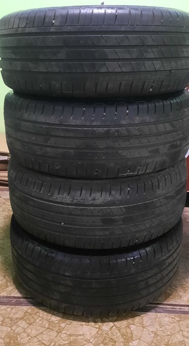 Продаю GoodYear балоны на Tracker