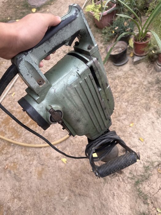 Перфоратор отбойный молоток