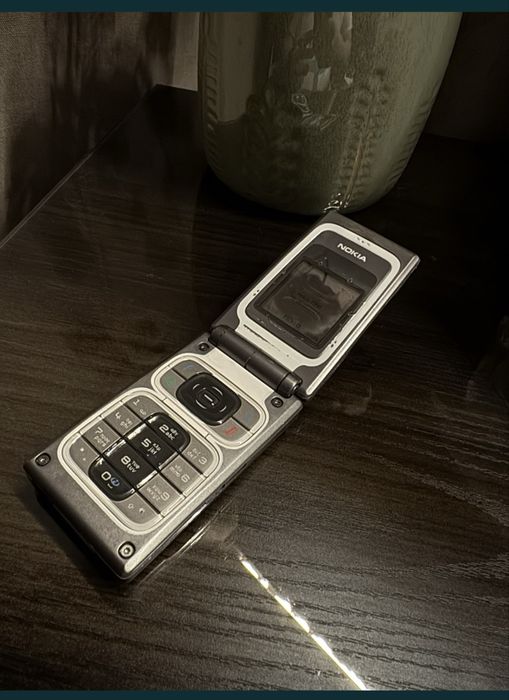 Продам nokia 7200 в хорошем состоянии ! Все на фото