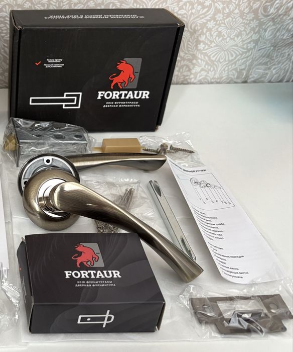 Ручка дверная новая