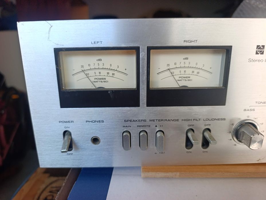 Усилвател Technics  модел SU-7700
STEREO INTEGRATED AMPLIFIER