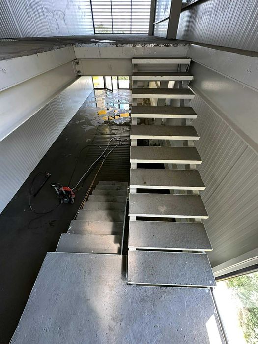 HALA COMERCIALA de vanzare/inchiriere