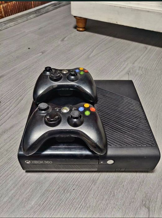 Xbox One S si Xbox 360E