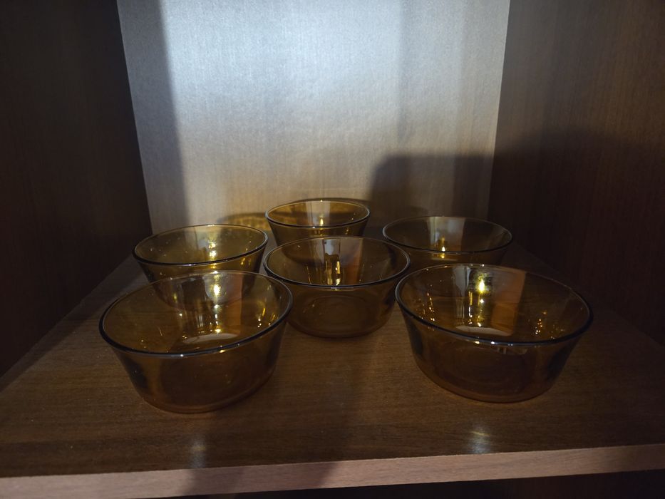 Стъклен комплект чашки и купички 16бр