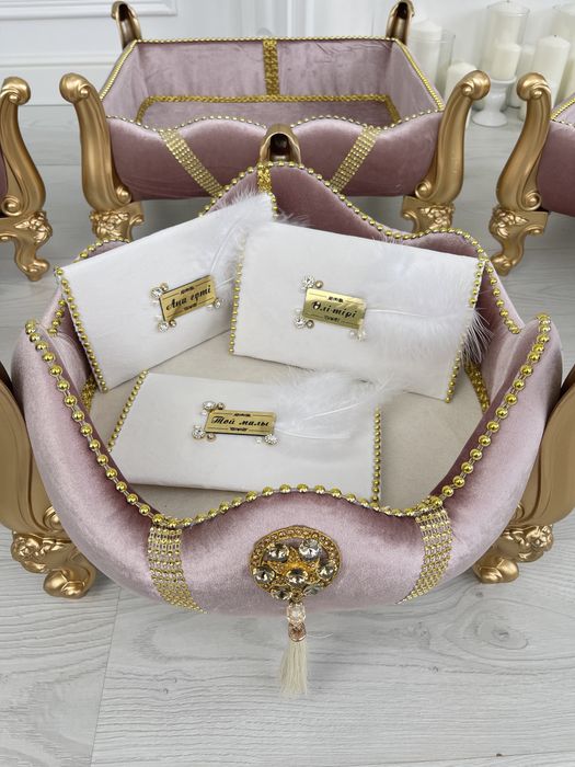 Коржын, тойбастар