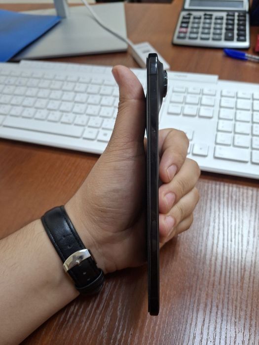 Iphone 17 air qora rangli