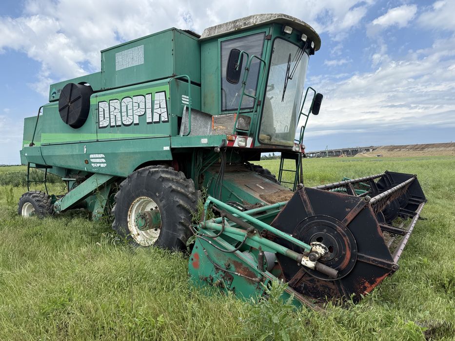 Combină de recoltat cereale COMBINA DROPIA 1430 - MOTOR GRIPAT