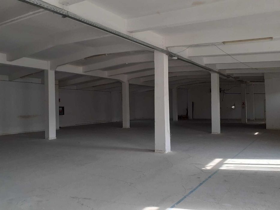 Spațiu pretabil pentru activități de depozitare/ producție